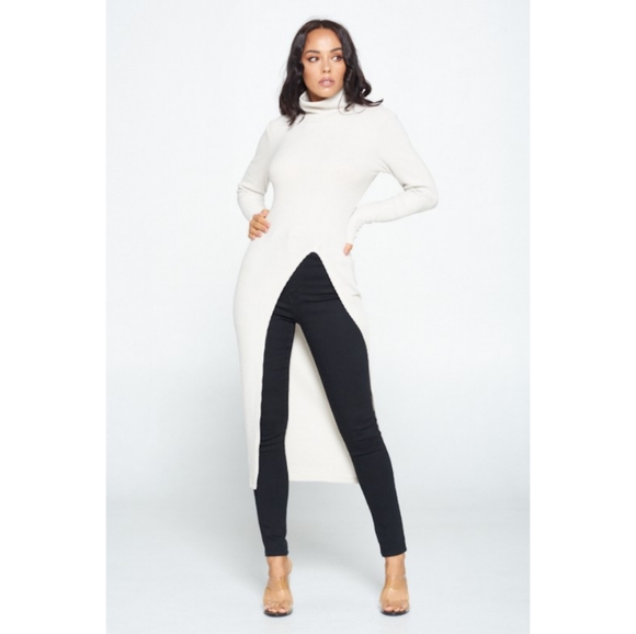 Win Win Apparel Tops - NIP Asymmetric Sweater (S-M)